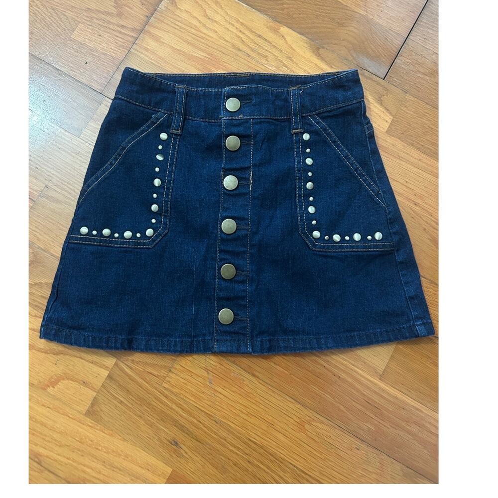 Justice Girls Size 8 Jean Skirt with Button Detail